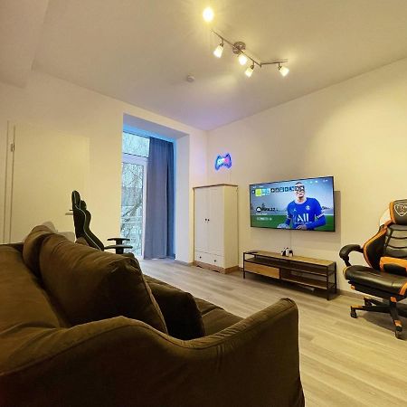 Jaybnb - Ps5 55 Zoll 4K Tv Gaming Apartment Dortmund Bagian luar foto